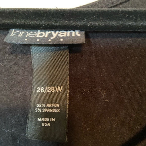 Lane Bryant 26/28 asymmetrical hem top with gathered detail - Picture 3 of 4